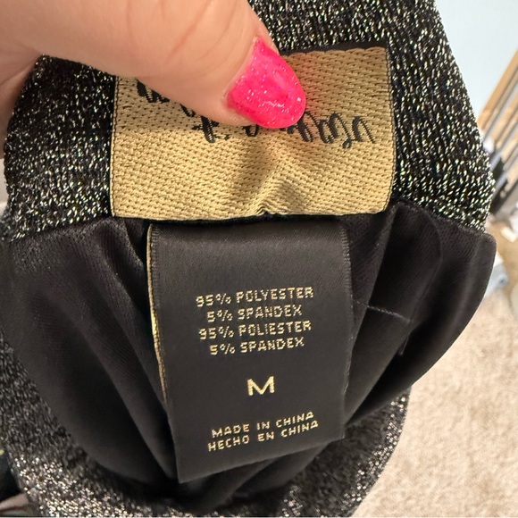 NWT Metrowear Women's Black Silver Sparkly Pleated Stretch Skirt Midi Length M - Picture 5 of 5